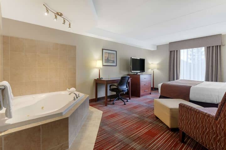 Room 18 of 44