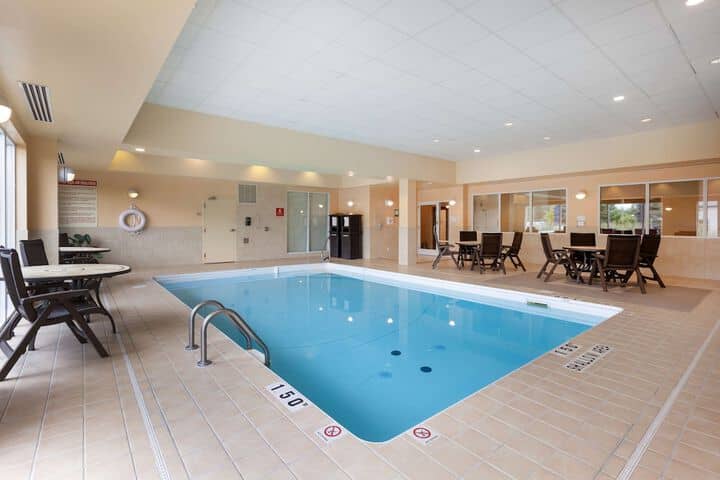 Pool 34 of 44