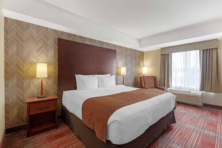 Room 8 of 44